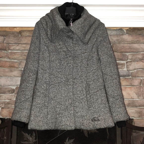 Vans winter coat , double layered, thick material on top to keep your ne… - Picture 1 of 8